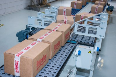Perpetual merge activated roller belt conveyor